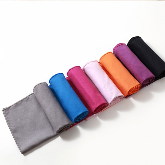منشفة الشاطئ الرياضية المصنوعة من الألياف الدقيقة لمسح العرق سريعة الجفاف - JUHAO
