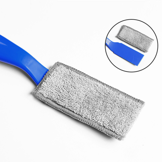 Brosse pour nettoyer l'int&eacute;rieur de la voiture
