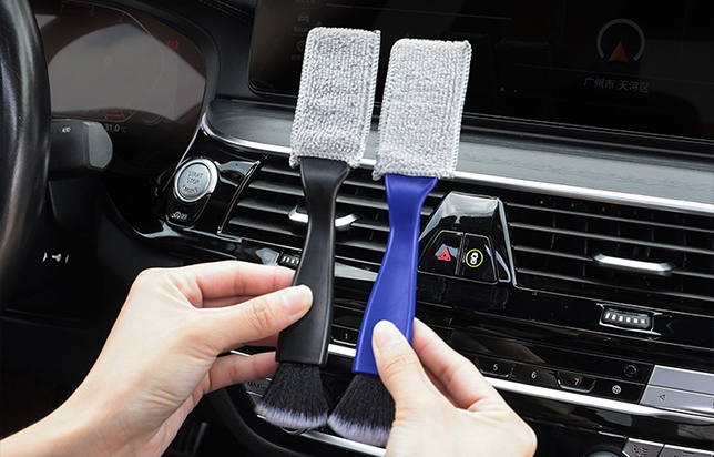 <h3 data-end="902" data-section-id="2vh4n7" data-start="857">Durable and Multi-Purpose Cleaning Tool</h3> <p data-end="1277" data-is-last-node="" data-is-only-node="" data-start="903">&nbsp;</p> 